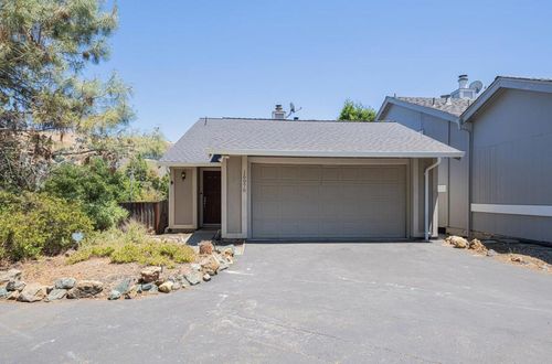 16976 Leslie Ct, Morgan Hill, CA, 95037-6608 | Card Image
