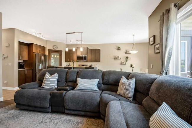 5 Drake Landing Loop, House detached with 3 bedrooms, 2 bathrooms and 5 parking in Okotoks AB | Image 17