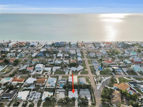 15812 3rd St E, REDINGTON BEACH, FL, 33708-1717 | Card Image
