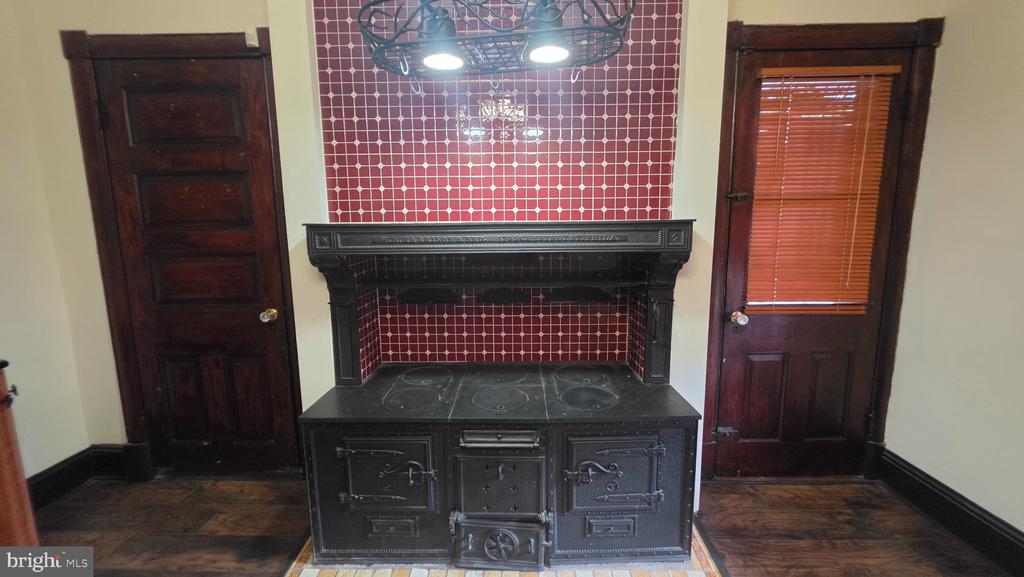 Residential Lease in TRENTON
