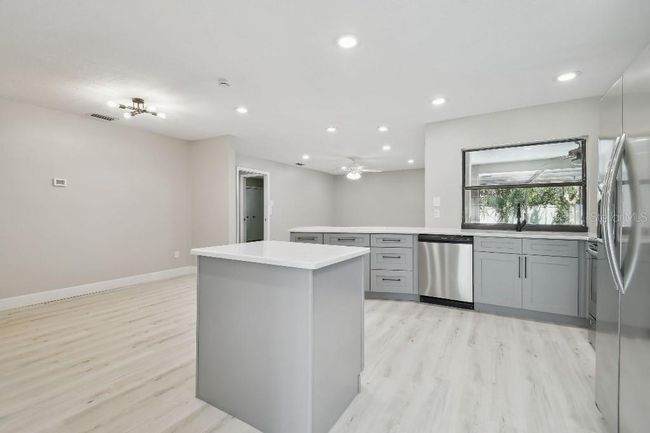 18504 Putters Pl, House other with 3 bedrooms, 2 bathrooms and null parking in TAMPA FL | Image 7