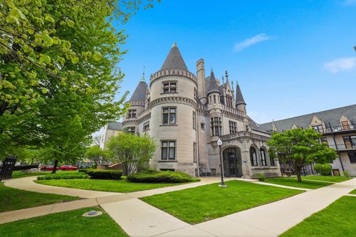 210-4938 S Drexel Blvd, Chicago, IL, 60615-2781 | Card Image