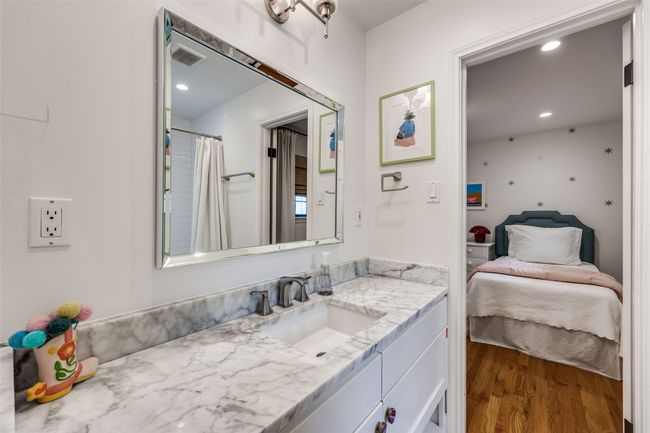 7727 La Avenida Dr, House other with 3 bedrooms, 3 bathrooms and null parking in Dallas TX | Image 16