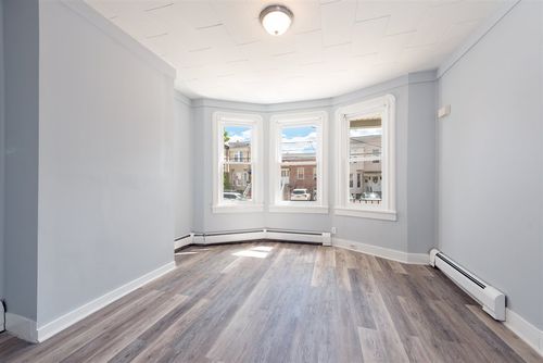 apt-1-110 Charles St, Jersey City, NJ, 07307-3554 | Card Image