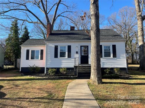 815 E Front St, Statesville, NC, 28677-6007 | Card Image