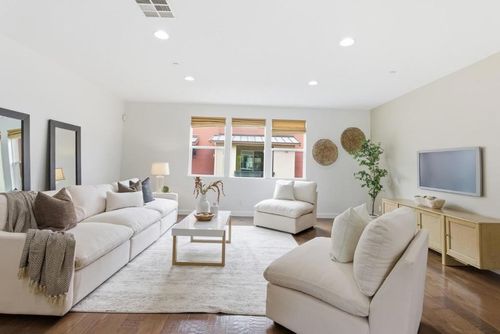 925 Indian Wells Ave, Sunnyvale, CA, 94085 | Card Image