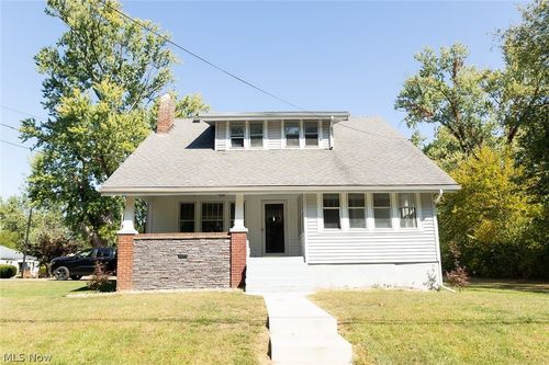 2941 Old Home Rd, Akron, OH, 44312-3575 | Card Image