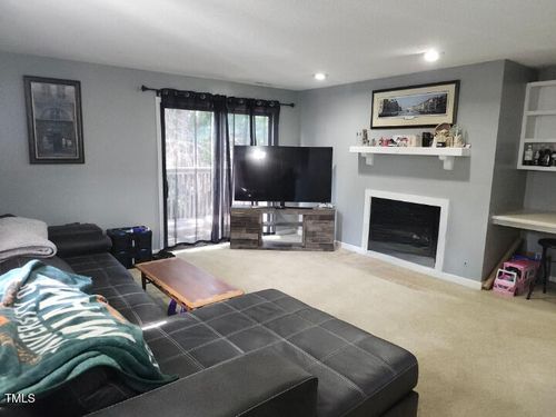 apt-201-5804 Pointer Dr, Raleigh, NC, 27609-4900 | Card Image