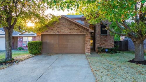 3521 Apple Valley Way, Dallas, TX, 75227-5233 | Card Image