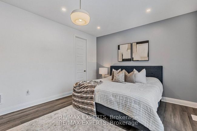 1411 Lobelia Cres, House other with 5 bedrooms, 4 bathrooms and 2 parking in Milton ON | Image 34