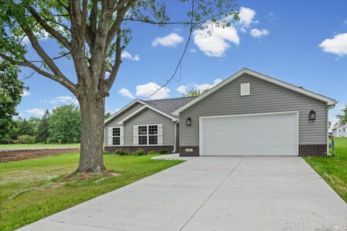 665 W 2nd St, Fowler, IN, 47944 | Card Image