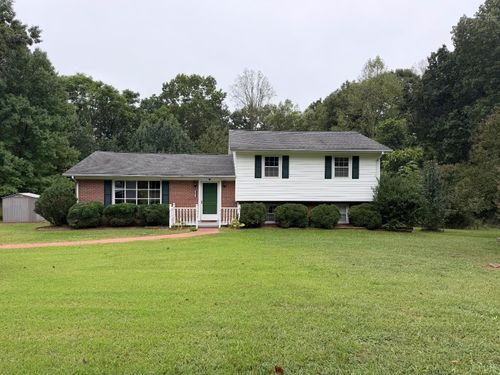 345 Charles Dr, Appomattox, VA, 24522-4051 | Card Image