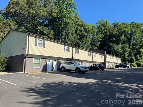 9-300 Holly Cir, Mount Holly, NC, 28120-9292 | Card Image