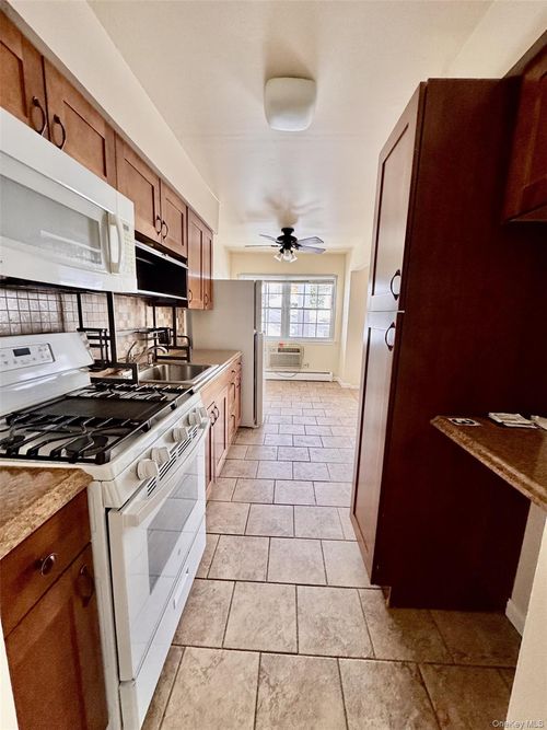 apt-3-7 Colonial Rd, Beacon, NY, 12508-1723 | Card Image