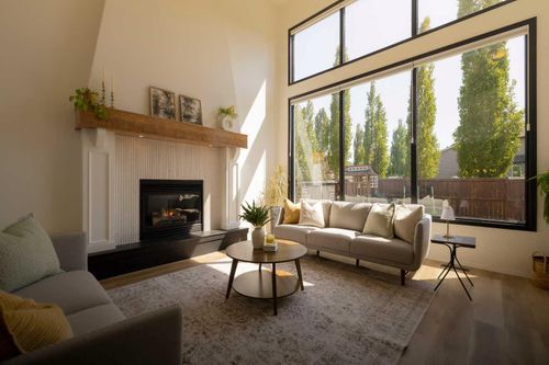 530 Chaparral Dr Se, Calgary, AB, T2X3W2 | Card Image