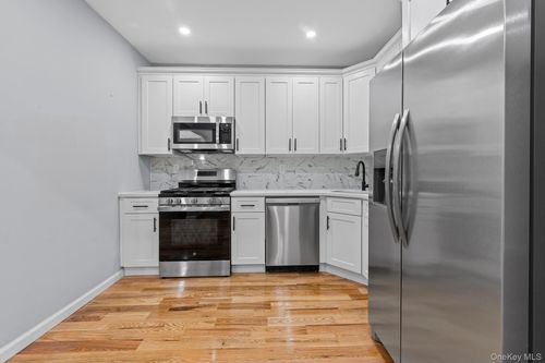 21739 114th Rd, Cambria Heights, NY, 11411-1104 | Card Image