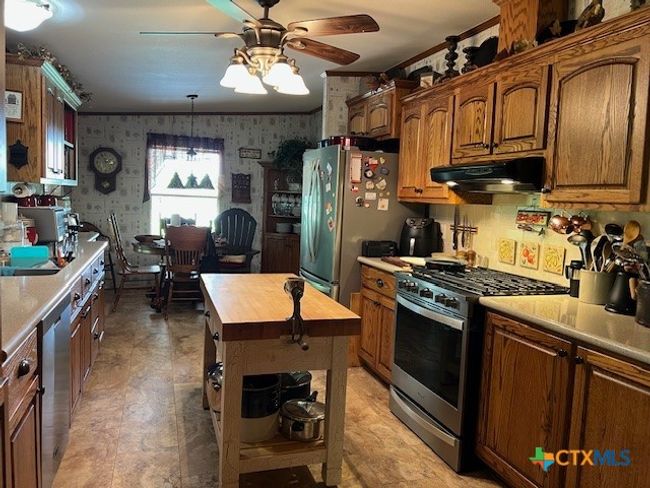 1037 Noll Rd, House other with 3 bedrooms, 3 bathrooms and null parking in Meyersville TX | Image 13
