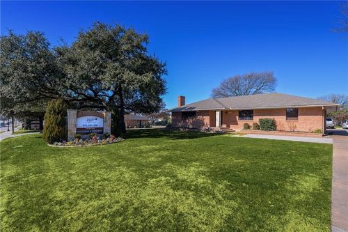 7790 Main St, Frisco, TX, 75033-4562 | Card Image