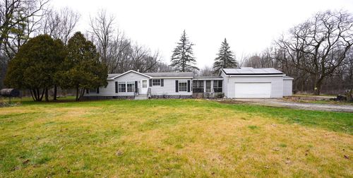 5701 Riverside Dr, Lyons, MI, 48851-9793 | Card Image