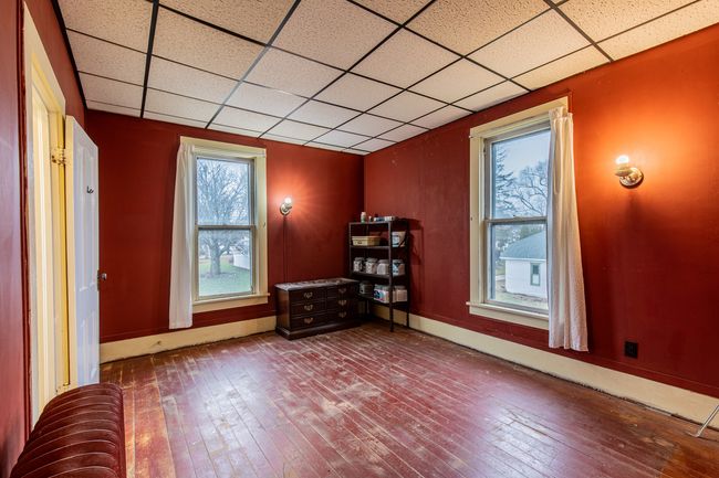 339 E Chestnut St, House other with 3 bedrooms, 3 bathrooms and 5 parking in Sheffield IL | Image 31