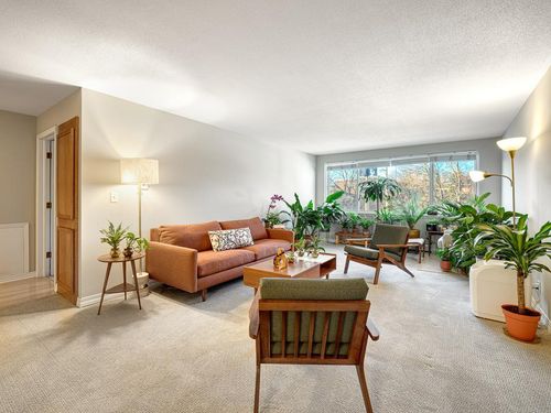 apt-315-2700 W 44th St, Minneapolis, MN, 55410-1938 | Card Image