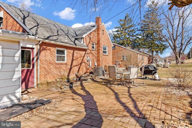 147 S 7 Th St, House other with 3 bedrooms, 1 bathrooms and null parking in MOUNT WOLF PA | Image 24