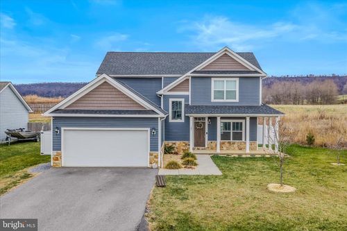 107 Twickenham Dr, MARTINSBURG, WV, 25403-0307 | Card Image