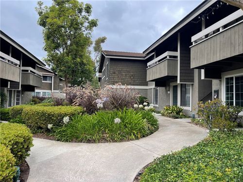 61 Streamwood, Irvine, CA, 92620-1922 | Card Image