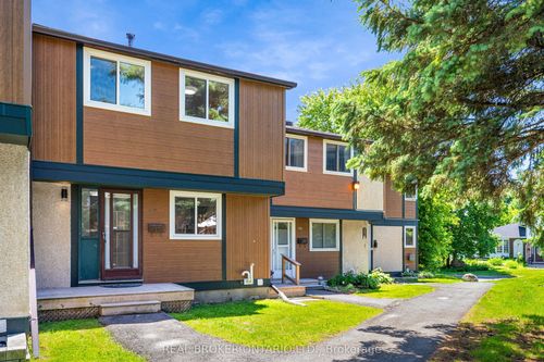 124-1449 Ridgebrook Dr, Gloucester, ON, K1B4T1 | Card Image