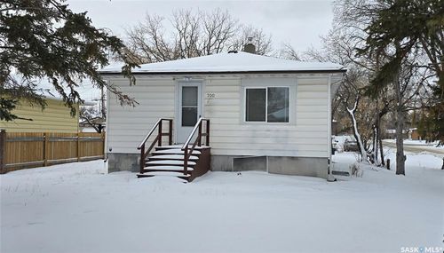 700 Montague St, Regina, SK, S4T3G9 | Card Image