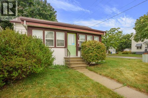 25 Forest St, Chatham, ON, N7L1Z8 | Card Image