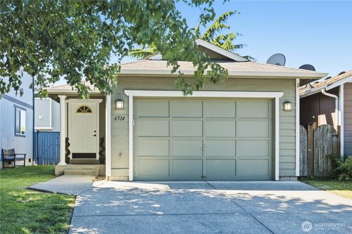 6514 79th Pl Ne, Marysville, WA, 98270-6210 | Card Image