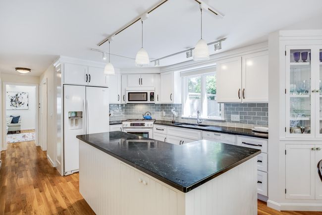 Kitchen | Image 19