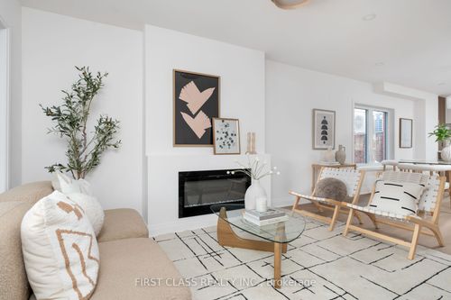 38 Bonnie Brae Blvd, East York, ON, M4J4N2 | Card Image