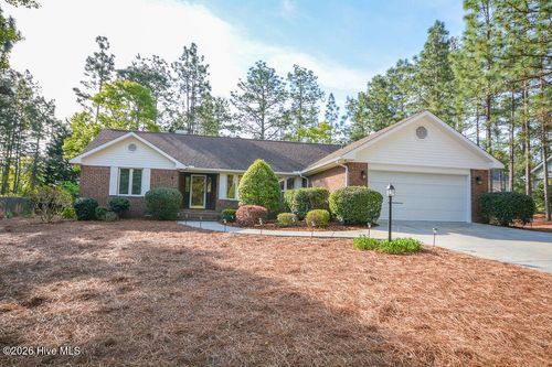 6 Spruce Ln, Pinehurst, NC, 28374-9587 | Card Image
