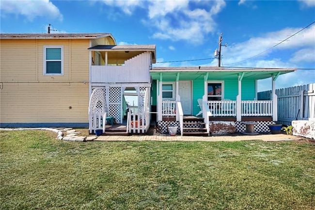 3302 Surfside Blvd, House other with 4 bedrooms, 3 bathrooms and null parking in Corpus Christi TX | Image 4