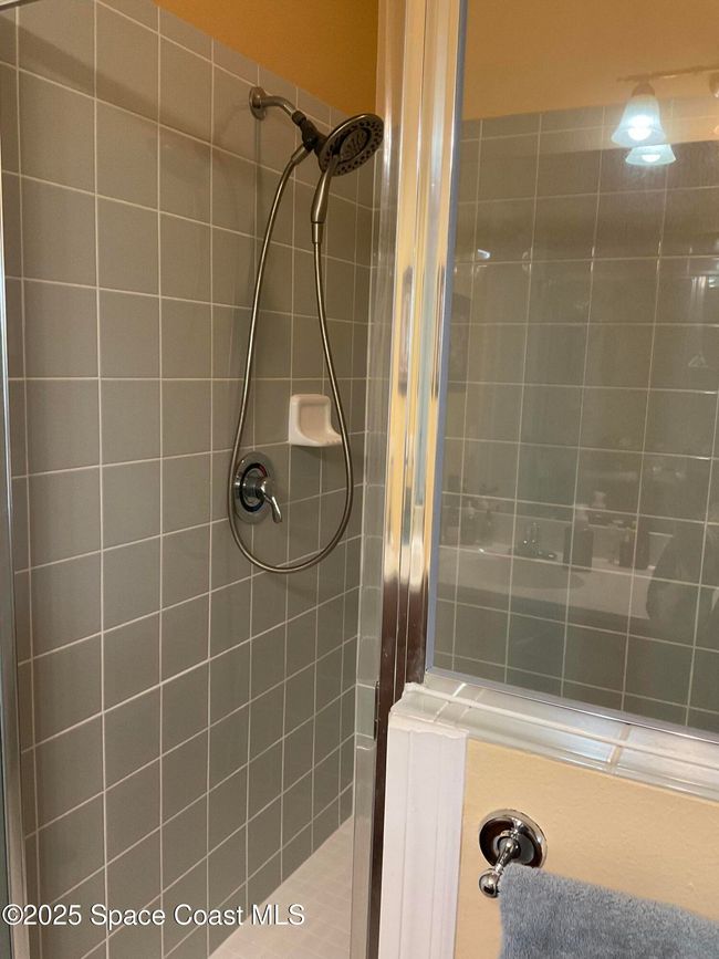 205 - 1065 Venetian Dr, Condo with 3 bedrooms, 2 bathrooms and null parking in Melbourne FL | Image 19