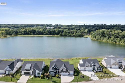 2930 Isle Water Dr, Belmont, MI, 49306-9062 | Card Image