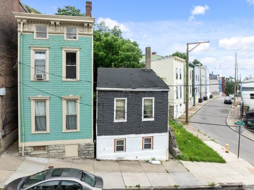 2114 Ravine St, Cincinnati, OH, 45214 | Card Image