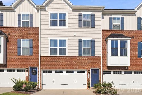 2586 Grantham Place Dr, Fort Mill, SC, 29715-6953 | Card Image