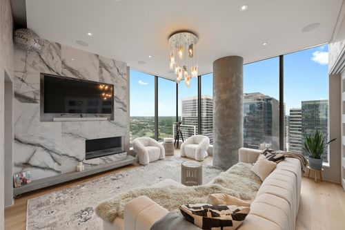 2706-210 Lavaca St, Austin, TX, 78701-4594 | Card Image