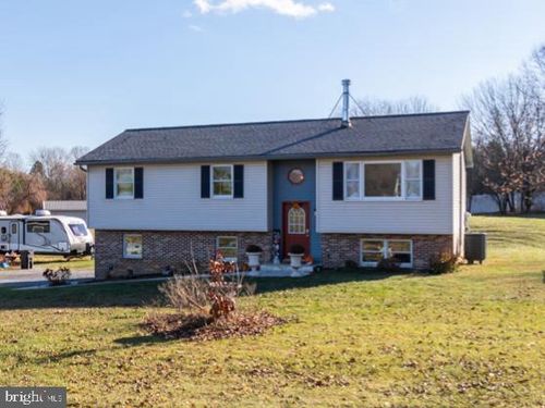 7 Sunset Drive, BERNVILLE, PA, 19506 | Card Image