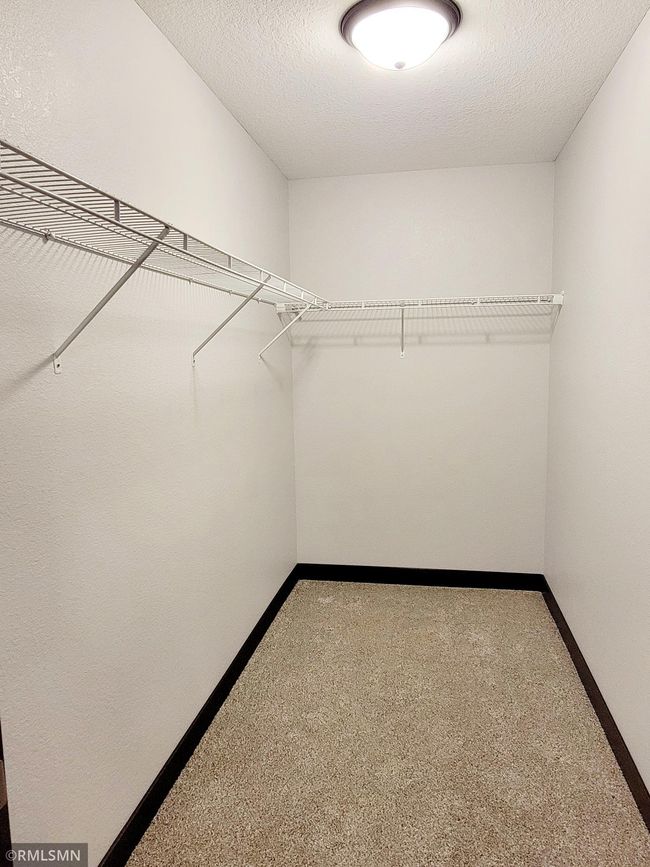 *Listing pictures are of previous model with similar finishes and layout* | Image 18