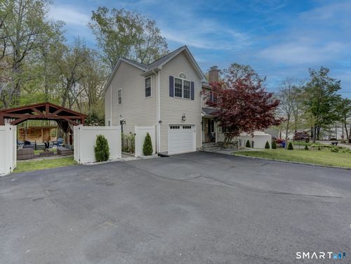 6 Candlewood Dr, East Hampton, CT, 06424-1337 | Card Image
