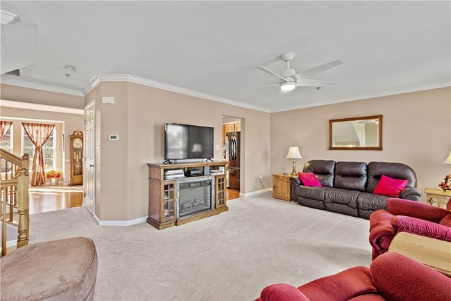 1123 Linden Vue Dr, Townhouse with 3 bedrooms, 3 bathrooms and 2 parking in Canonsburg PA | Image 6