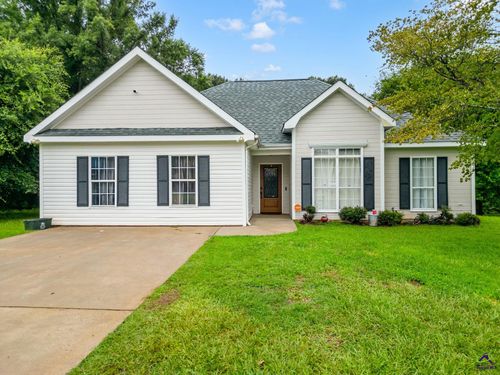 211 Crakston Ct, Bonaire, GA, 31005-3223 | Card Image