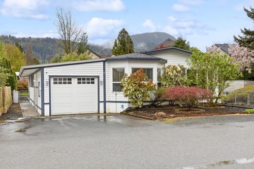 11-44565 Monte Vista Dr, Chilliwack, BC, V2R5Y4 | Card Image