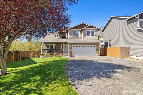 6731 38th Pl Ne, Marysville, WA, 98270-7556 | Card Image