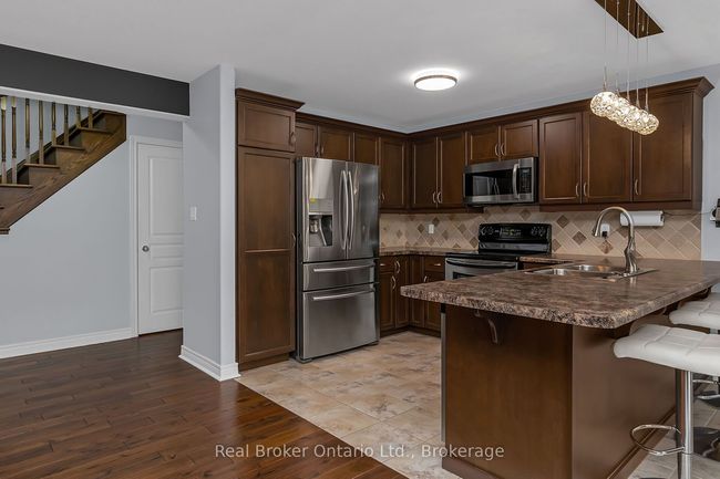 65 Plum Tree Lane, House other with 3 bedrooms, 3 bathrooms and 4 parking in Grimsby ON | Image 8