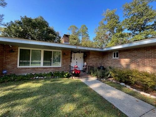 1465 11th St, Slidell, LA, 70458-2911 | Card Image